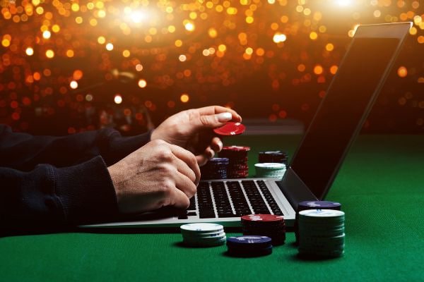 Player joy on pojk mobile gaming platform